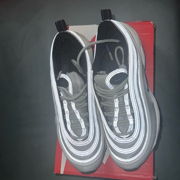 Nike air max 🩶💜 - Picture 2 of 5